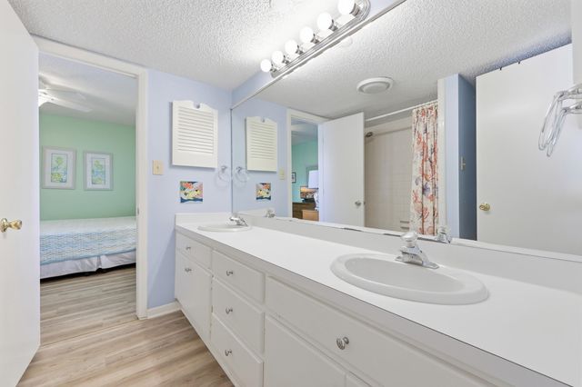 208 4th Ave. N, North Myrtle Beach, SC 29582