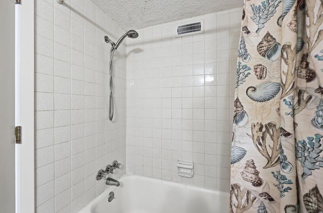 208 4th Ave. N, North Myrtle Beach, SC 29582