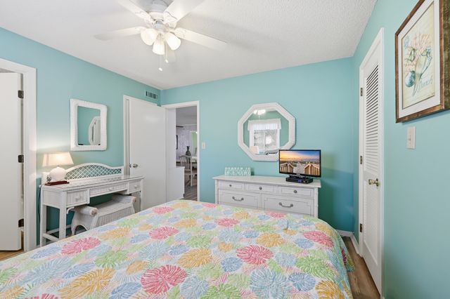 208 4th Ave. N, North Myrtle Beach, SC 29582