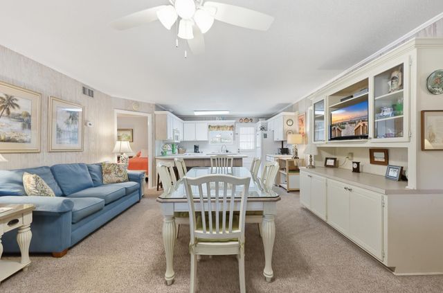 208 4th Ave. N, North Myrtle Beach, SC 29582