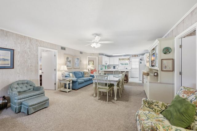 208 4th Ave. N, North Myrtle Beach, SC 29582