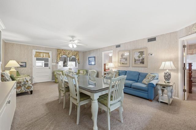 208 4th Ave. N, North Myrtle Beach, SC 29582