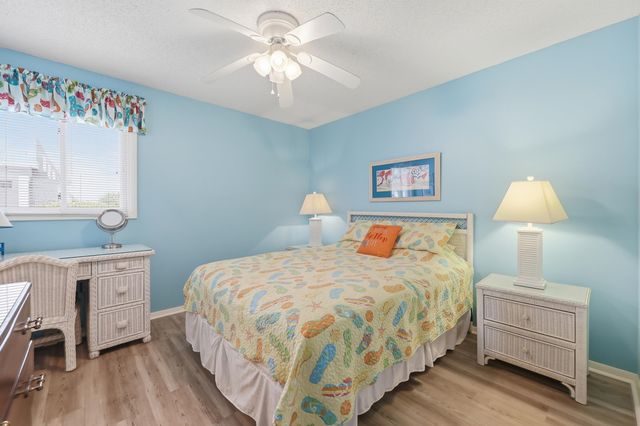 208 4th Ave. N, North Myrtle Beach, SC 29582