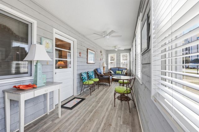 208 4th Ave. N, North Myrtle Beach, SC 29582