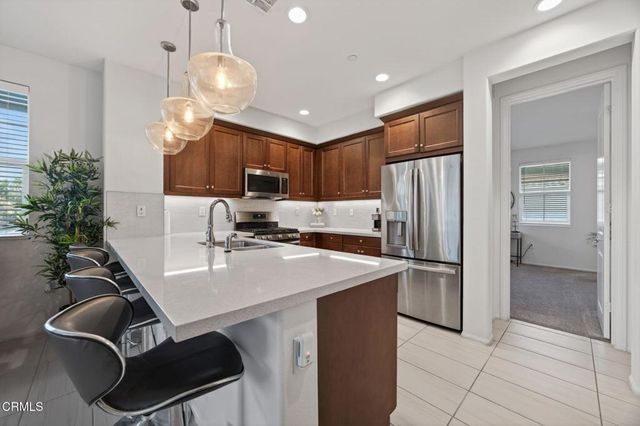 5075 Manzano Street, Camarillo, CA 93012