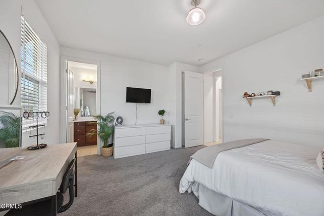 5075 Manzano Street, Camarillo, CA 93012