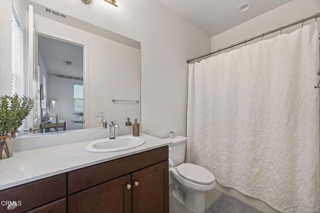 5075 Manzano Street, Camarillo, CA 93012