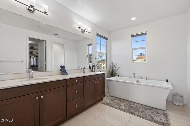 5075 Manzano Street, Camarillo, CA 93012