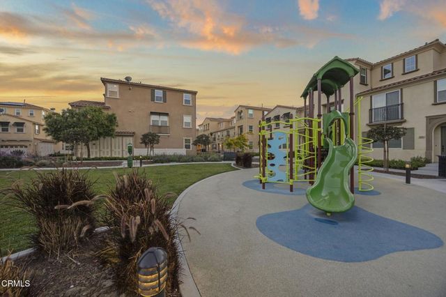 5075 Manzano Street, Camarillo, CA 93012