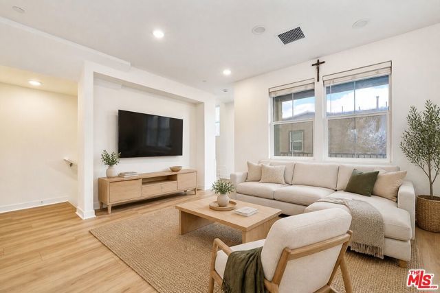 11737 Florence Avenue 6, Santa Fe Springs, CA 90670