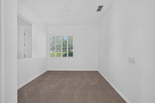 2621 Woodacre Ln, Lincoln, CA 95648