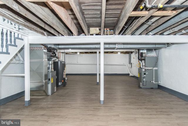 17 KENDALL BLVD, Oaklyn, NJ 08107