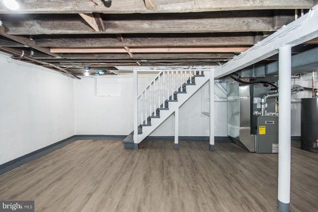 17 KENDALL BLVD, Oaklyn, NJ 08107