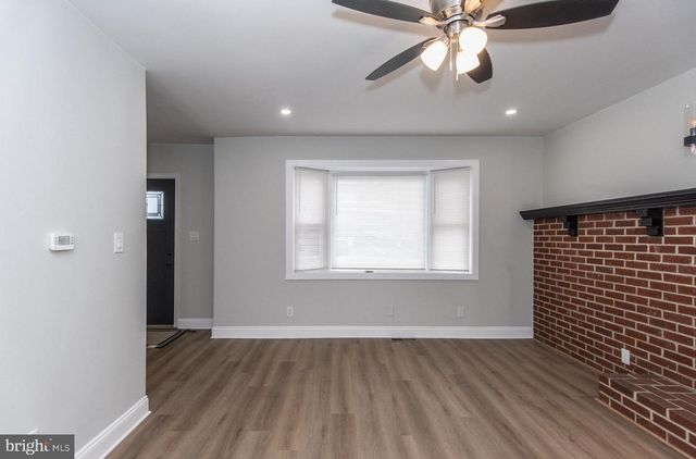 17 KENDALL BLVD, Oaklyn, NJ 08107