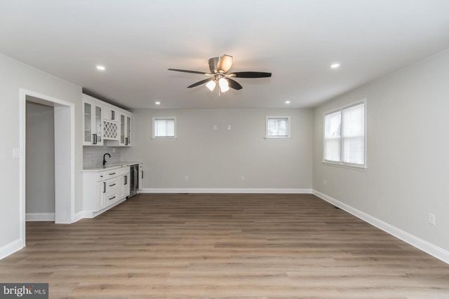 17 KENDALL BLVD, Oaklyn, NJ 08107