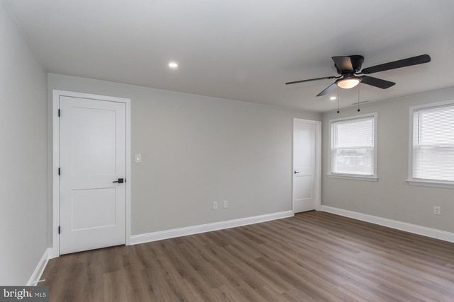 17 KENDALL BLVD, Oaklyn, NJ 08107