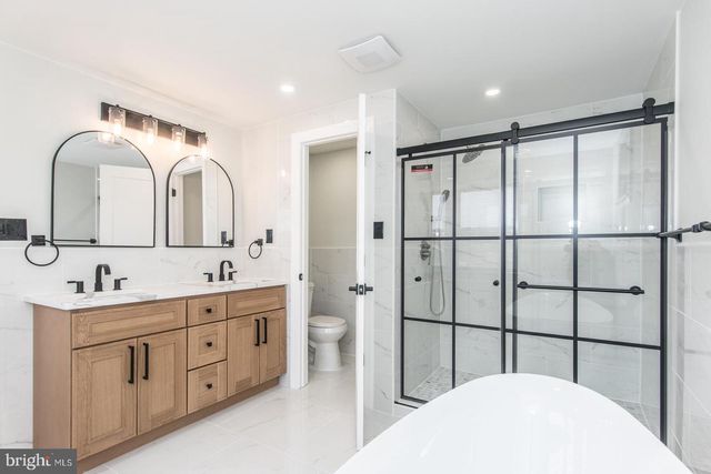 17 KENDALL BLVD, Oaklyn, NJ 08107