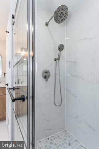 17 KENDALL BLVD, Oaklyn, NJ 08107