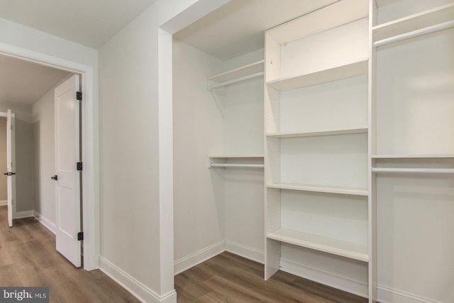 17 KENDALL BLVD, Oaklyn, NJ 08107