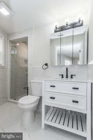 17 KENDALL BLVD, Oaklyn, NJ 08107