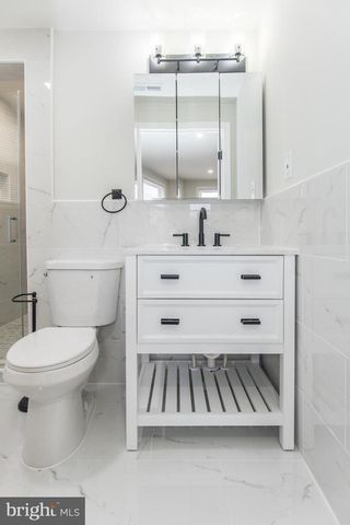 17 KENDALL BLVD, Oaklyn, NJ 08107