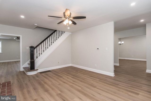 17 KENDALL BLVD, Oaklyn, NJ 08107