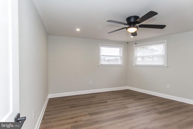 17 KENDALL BLVD, Oaklyn, NJ 08107