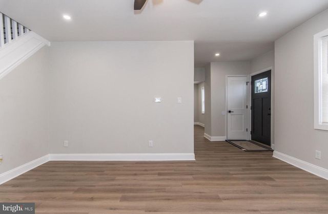 17 KENDALL BLVD, Oaklyn, NJ 08107