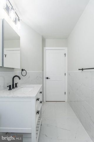 17 KENDALL BLVD, Oaklyn, NJ 08107