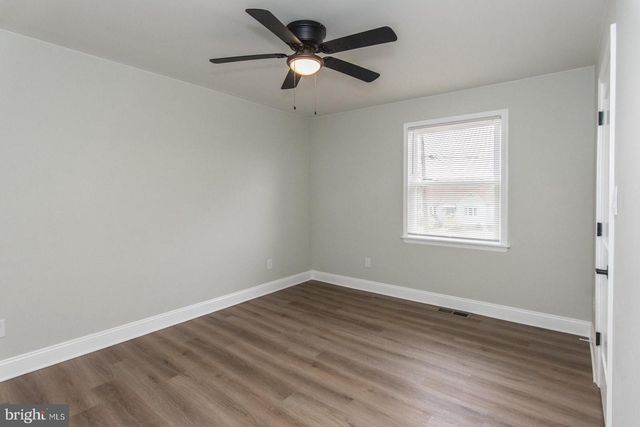 17 KENDALL BLVD, Oaklyn, NJ 08107