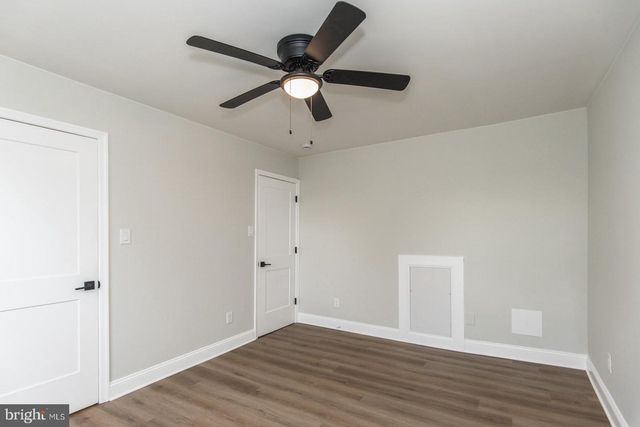 17 KENDALL BLVD, Oaklyn, NJ 08107