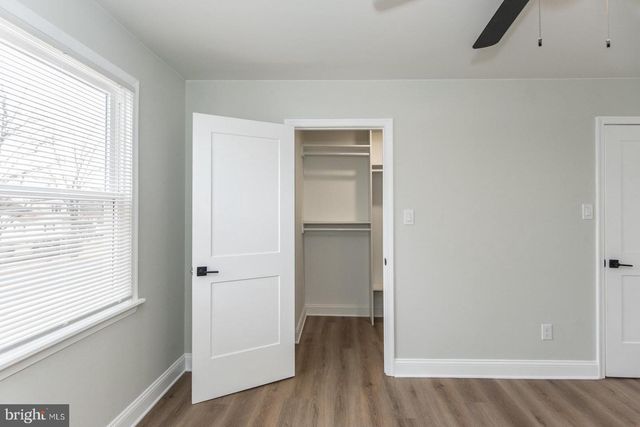 17 KENDALL BLVD, Oaklyn, NJ 08107