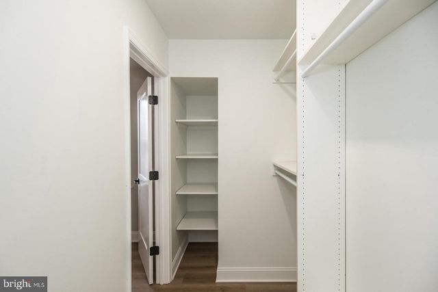 17 KENDALL BLVD, Oaklyn, NJ 08107