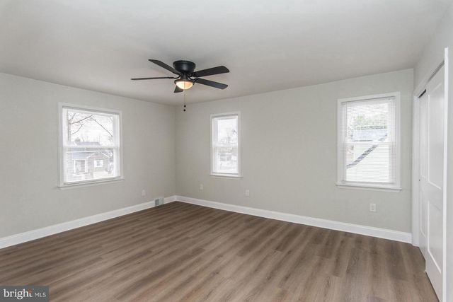 17 KENDALL BLVD, Oaklyn, NJ 08107