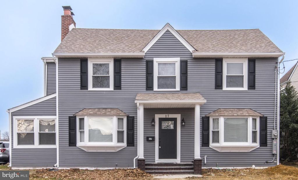 17 KENDALL BLVD, Oaklyn, NJ 08107