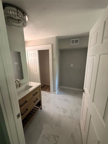 1120 Misty Glen Lane, Dallas, TX 75232