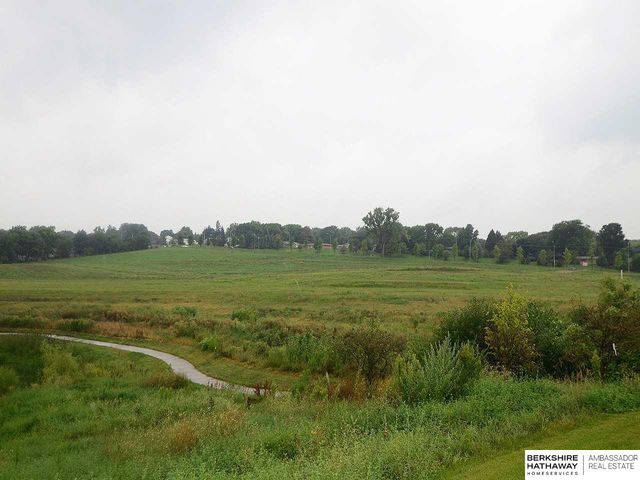 12714 Woolworth Avenue, Omaha, NE 68144