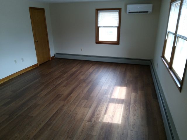 121 King Philip Rd, Worcester, MA 01606