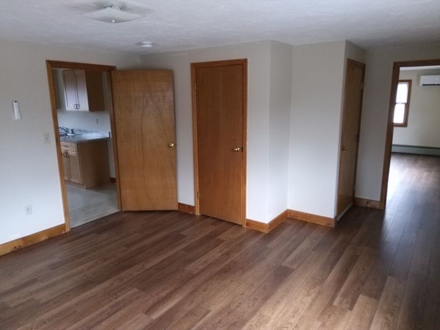 121 King Philip Rd, Worcester, MA 01606