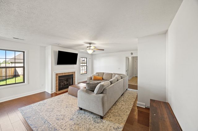 146 Starting Gate Point, Georgetown, KY 40324