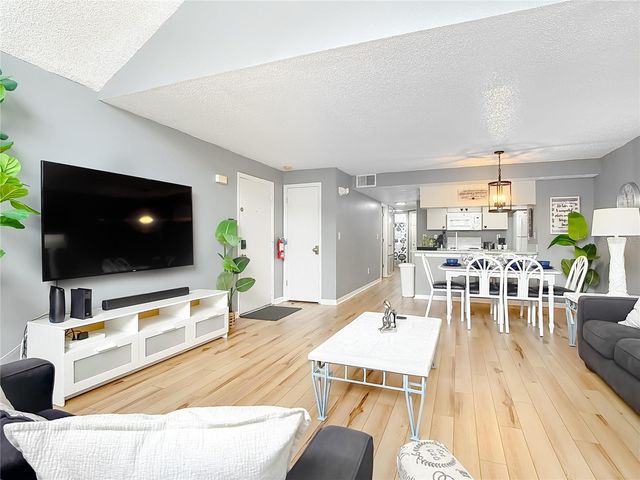 2753 N POINCIANA BOULEVARD 37, Kissimmee, FL 34746