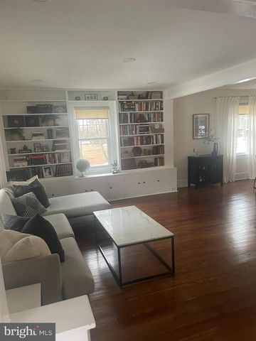 40 SCOTT AVE, Princeton Junction, NJ 08550