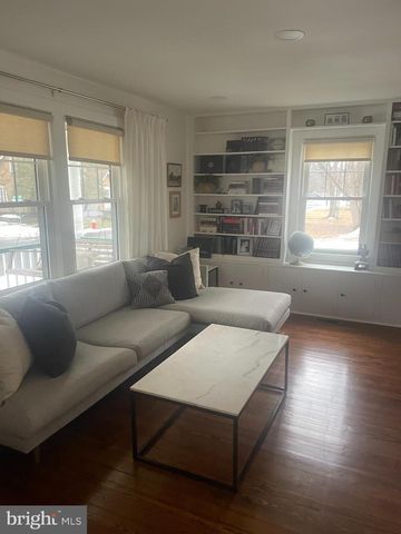 40 SCOTT AVE, Princeton Junction, NJ 08550
