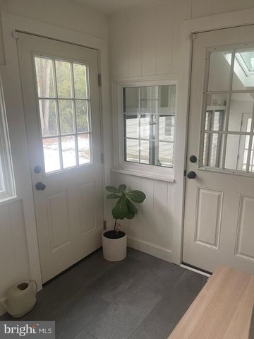 40 SCOTT AVE, Princeton Junction, NJ 08550