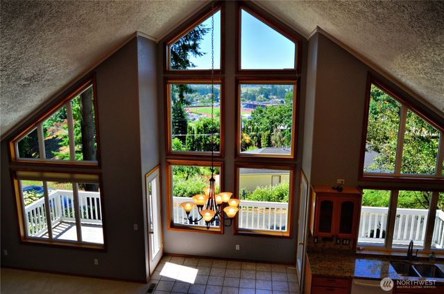 1923 SE Maple Drive, Chehalis, WA 98532
