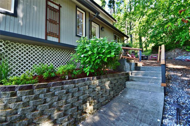 1923 SE Maple Drive, Chehalis, WA 98532