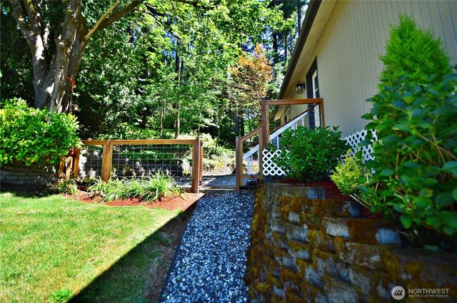 1923 SE Maple Drive, Chehalis, WA 98532