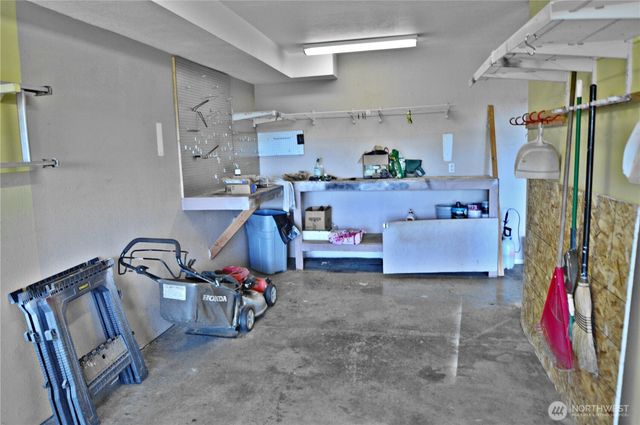 1923 SE Maple Drive, Chehalis, WA 98532