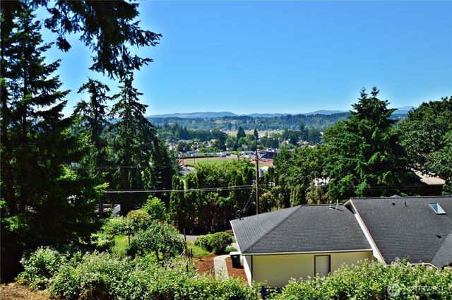 1923 SE Maple Drive, Chehalis, WA 98532