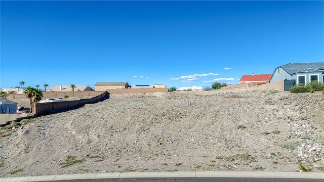 2881 Country Hills Road, Bullhead City, AZ 86442